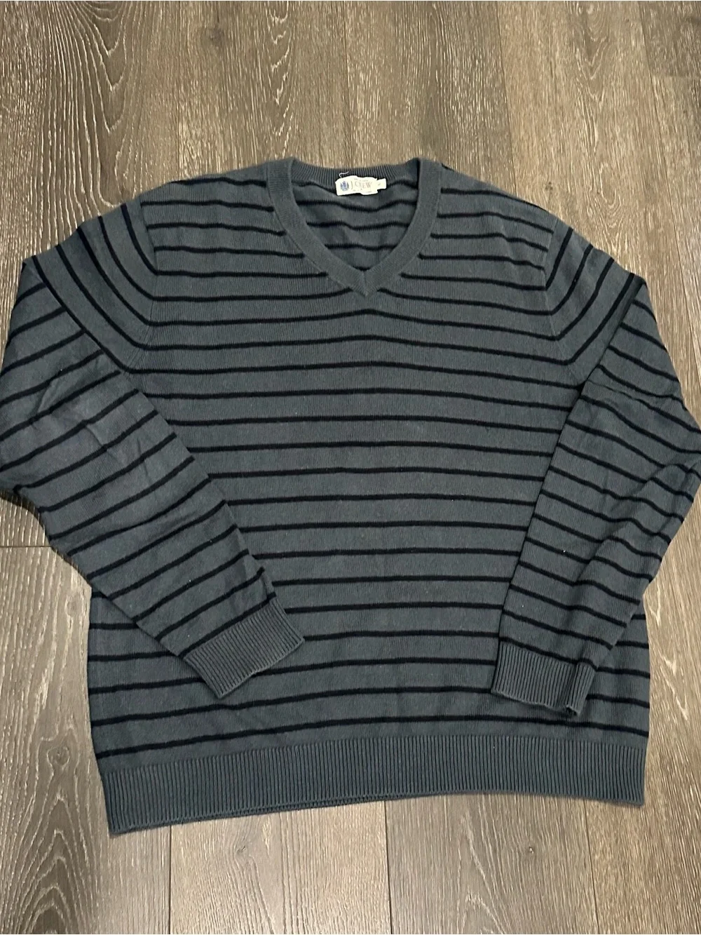 Men's Gray V-Neck Striped Sweater
